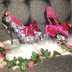 Vantage Roses & Skull Print Heels