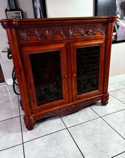 Solid Wood Cabinet Bar