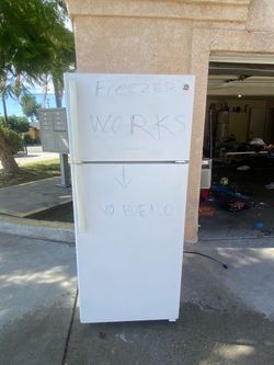 Top Freezer works but not the bottom