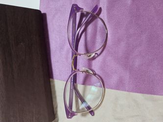 "Glasses with UV protection and blue light blocking