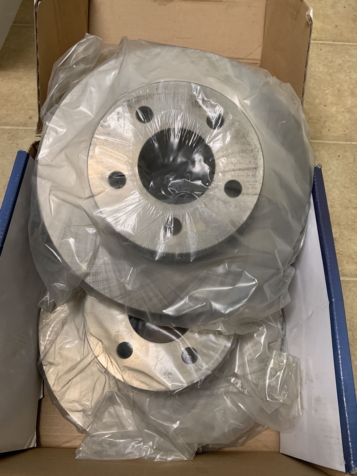 Ford Explorer Front And Rear Brake Pads And Rotors