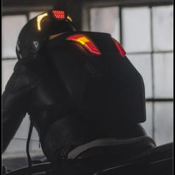Vata 7 Helmet And Backpack