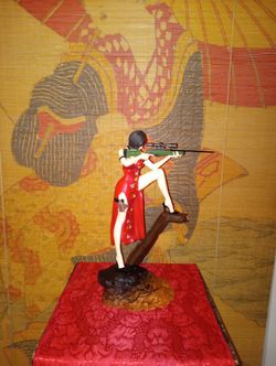 Resident Evil Biohazard Ada Wong Diorama Bust Action Figure Statue Figurine