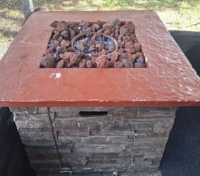 Outdoor propane fireplace