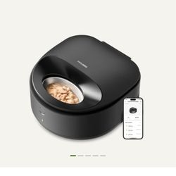 Brand New Polar Wet Food Feeder