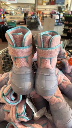 snow boots