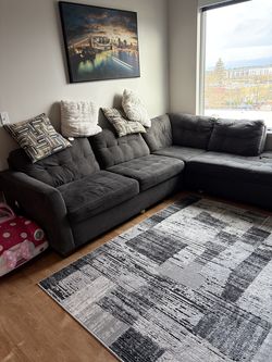 Sectional couch