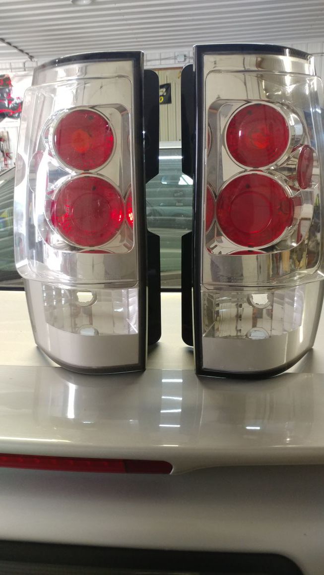 07-13 chevy taillights new