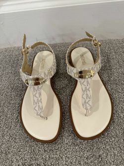 *Michael Kors Brand Mandy Logo Slingback Thong Sandals, Size 5.5*