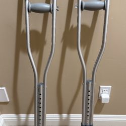 Crutches Model 721-790 Youth Hugo Mobility 4’6” To 5’2”