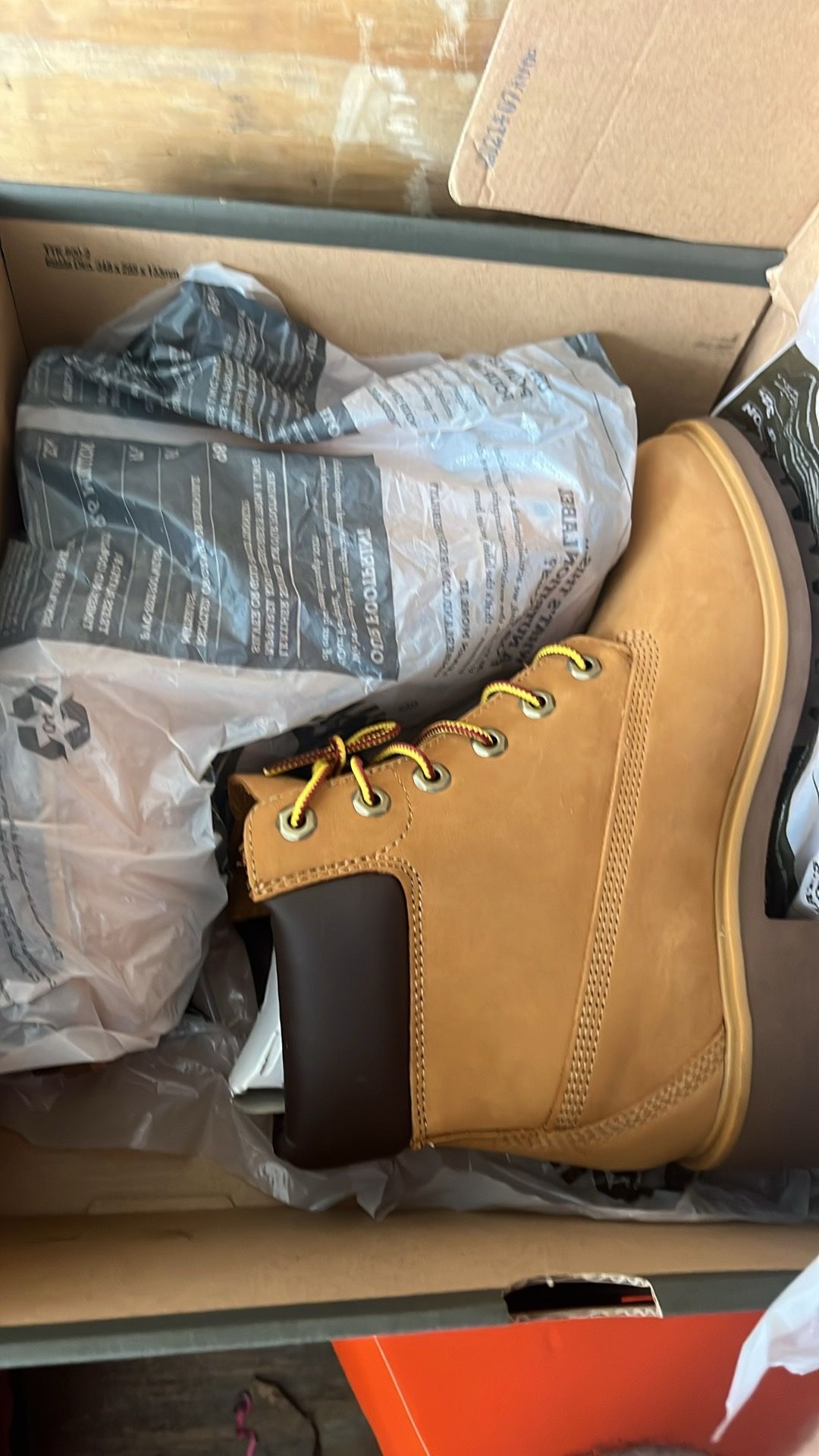 ๐ฅ BRAND NEW Womenโs Timberland Size 8.5 Kinsley 6-Inch Waterproof Boots ๐ฅ