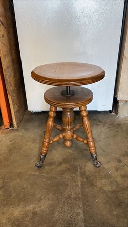 Antique Oak Adjustable Piano Stool with Claw Feet