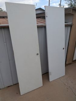 White doors 2 ft