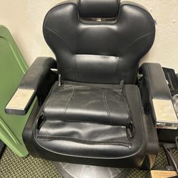Artist Hand Barber Chair
