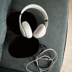 Beats Studio3 Wireless Over-Ear Headphones