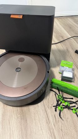 Roomba woth extra parts