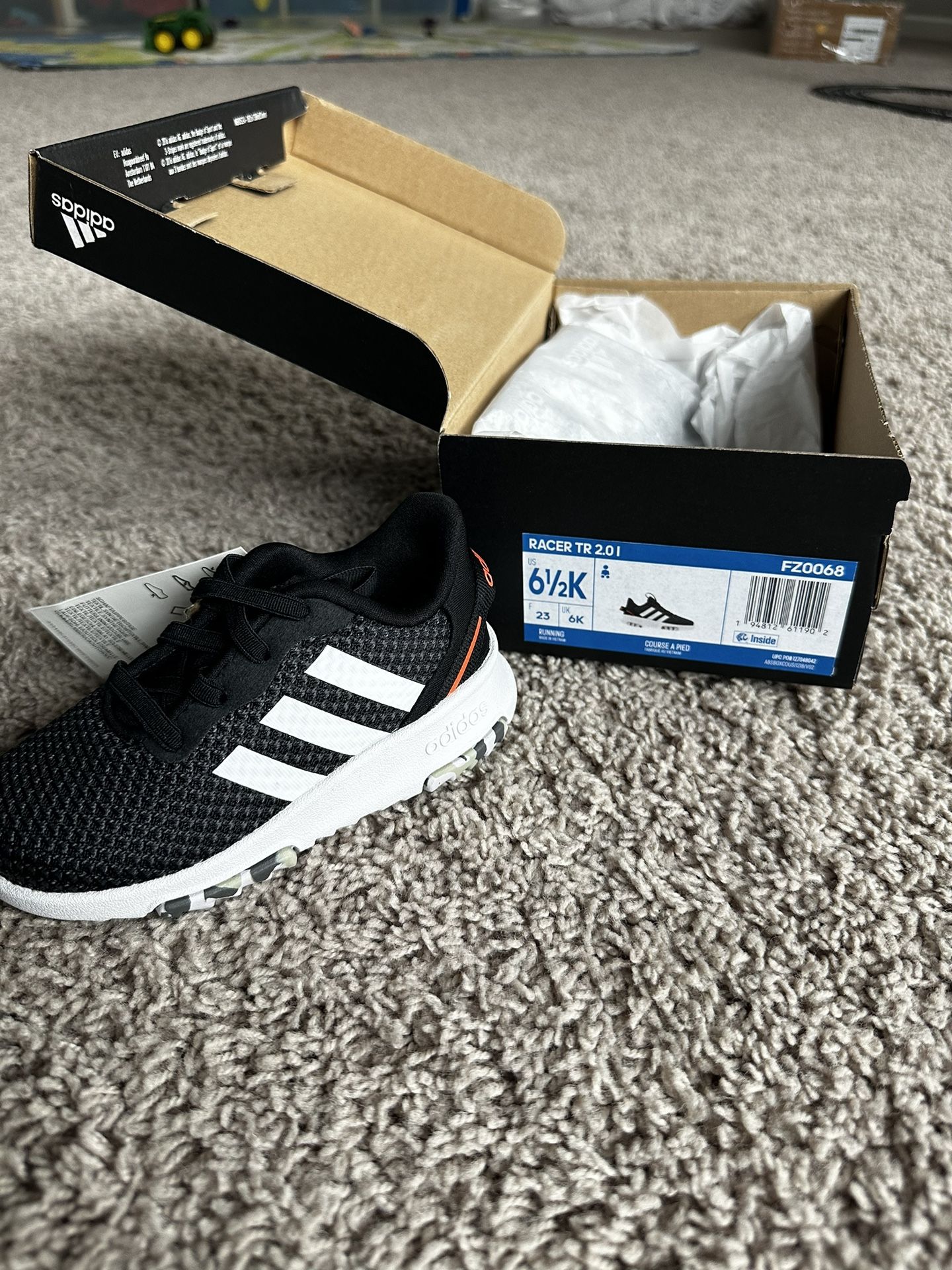 Adidas racer 2.01 Size 6.5 Toddler
