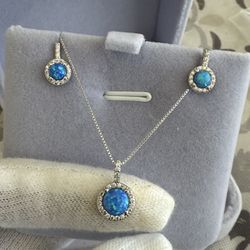 Sterling Silver 925 Opal Earrings N Pendant Set 