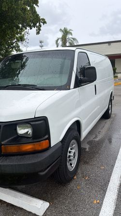 2015 Chevy Express 2500 V8-4.8L