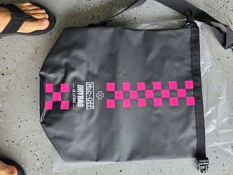 MUC OFF DRY BAG 26 LTRS