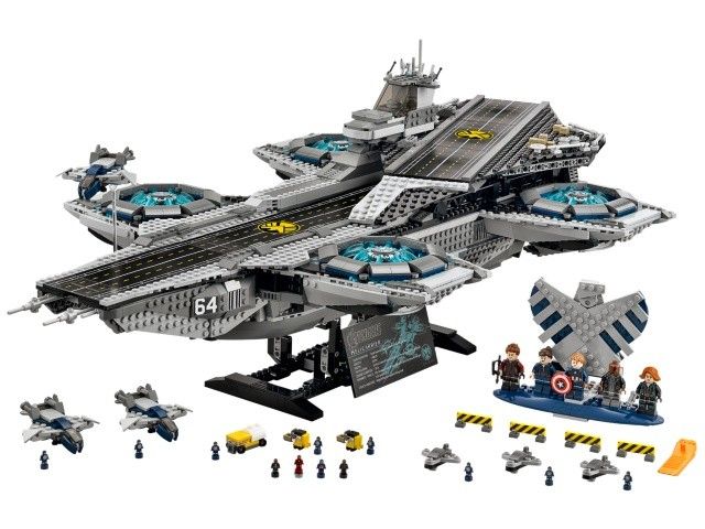 LEGO - UCS - The SHIELD Helicarrier