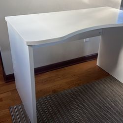 Free desk