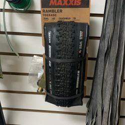 MAXXIS Rambler Tire
