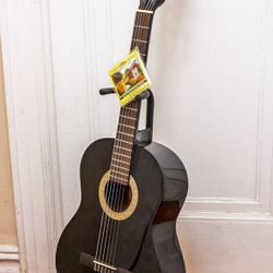 EX Lucero LC100 Classical Guitar + Xtra Strings - $89

