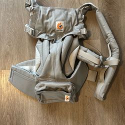Ergo baby carrier