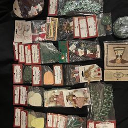 Christmas Craft Supplies- Country Heart and others- 30pcs- most new unopened LOTC