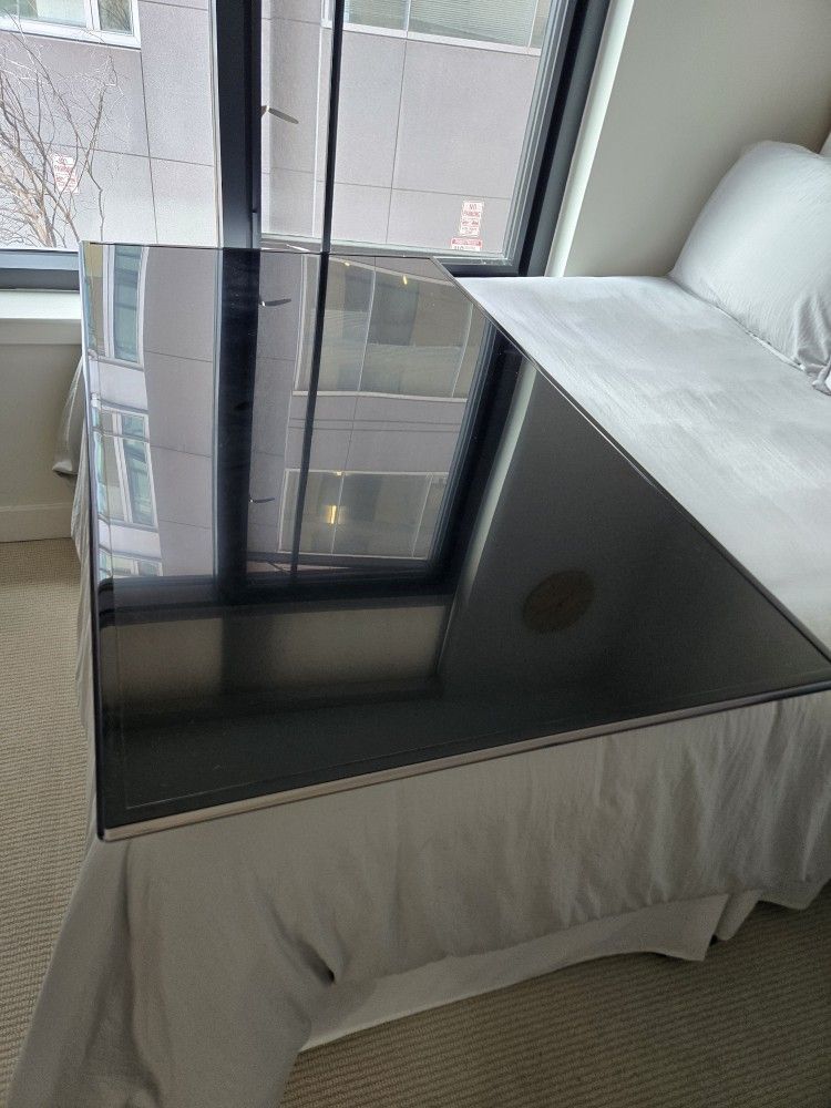 65" Samsung TV