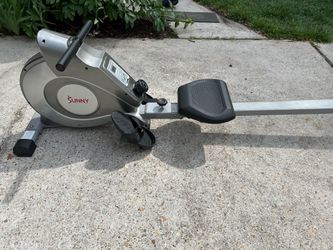 Sunny Health & Fitness Magnetic Rowing Machine