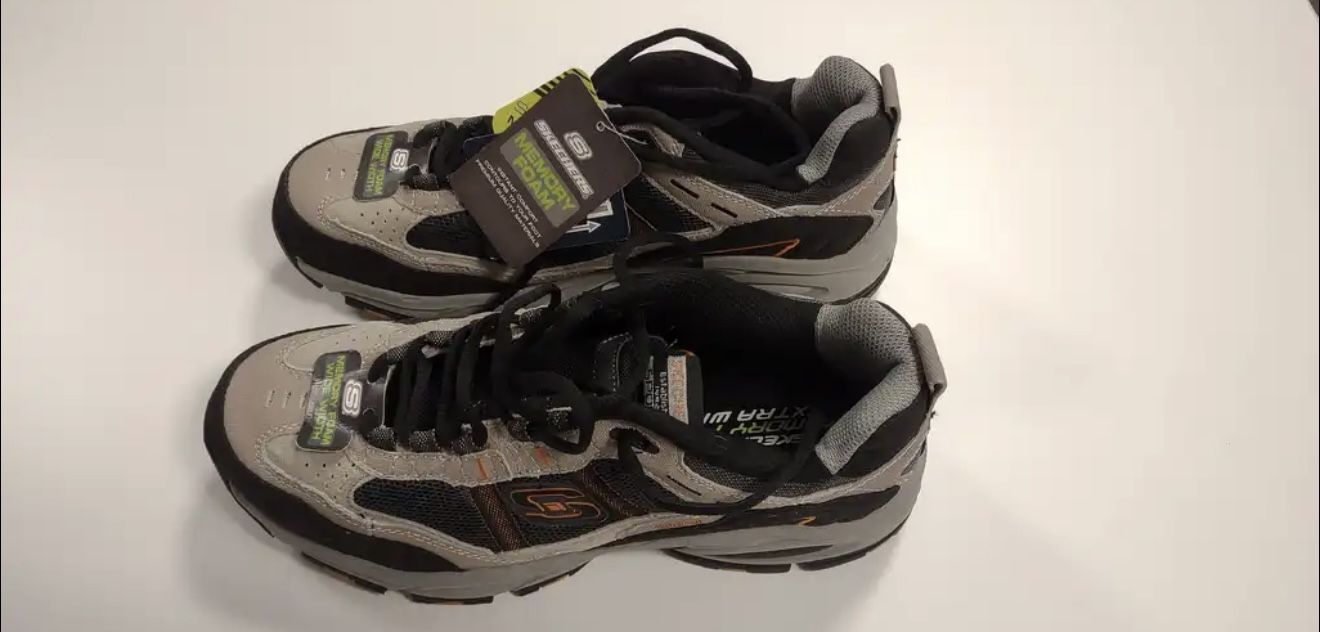 Brand New Skechers Men's Sport Sneaker With Tags Size 9 Wide