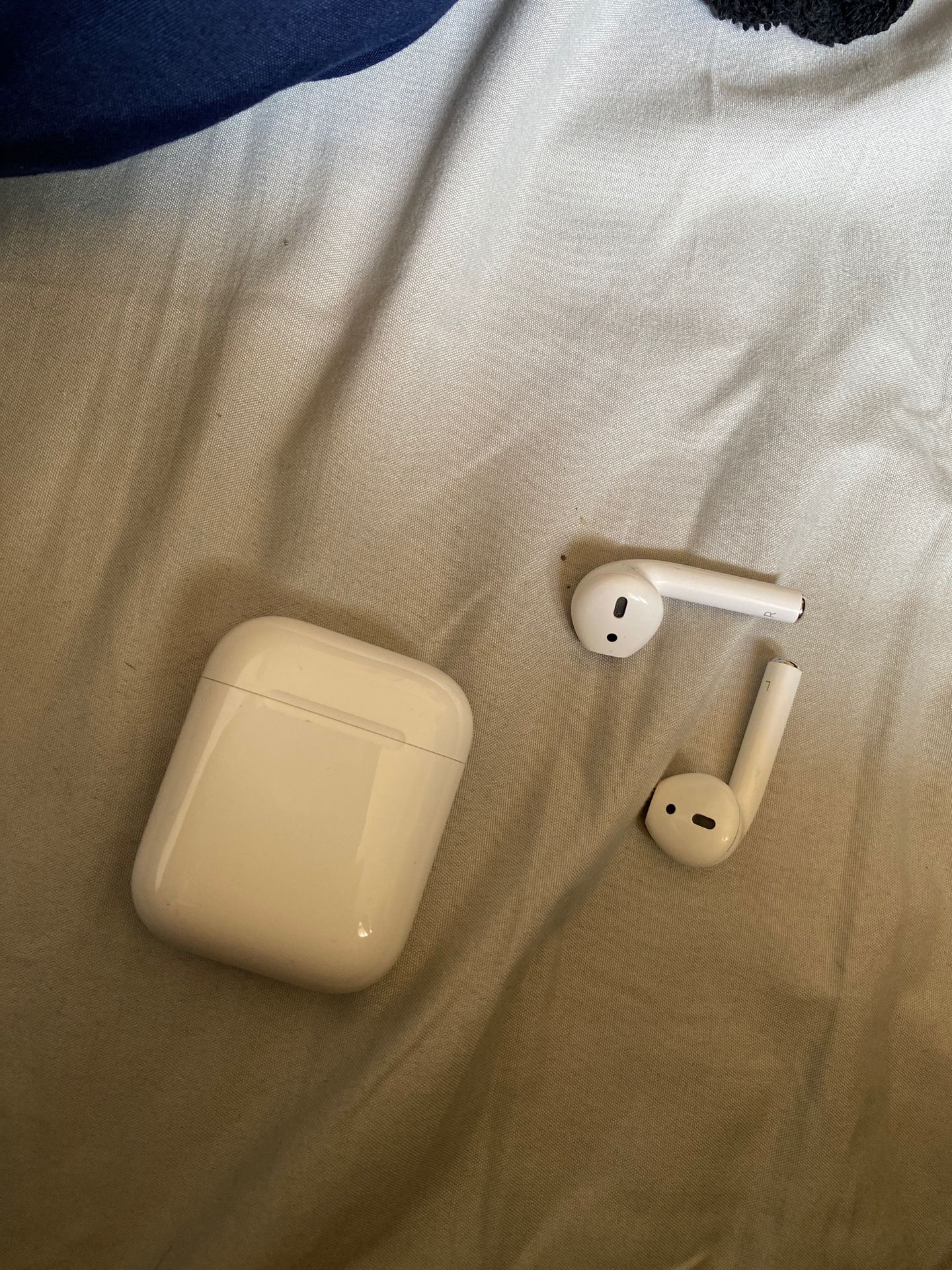 AirPods