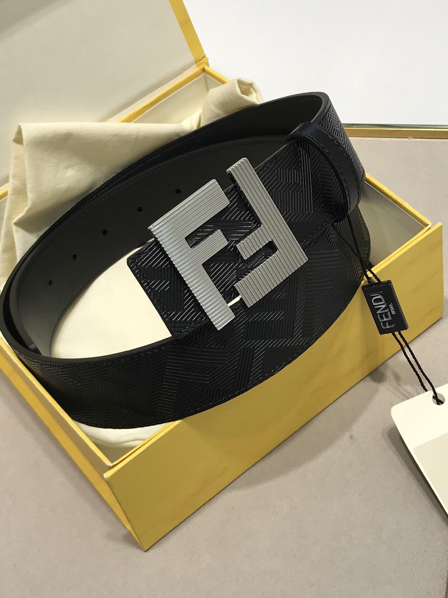 Fendi Men’s Belt With Box 2024