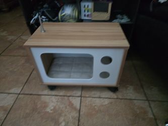 TV-Shaped Cat Bed Indoor, Large Luxury Cat Shelter Wooden Condo for Indoor Cats (Wooden, White, Small)