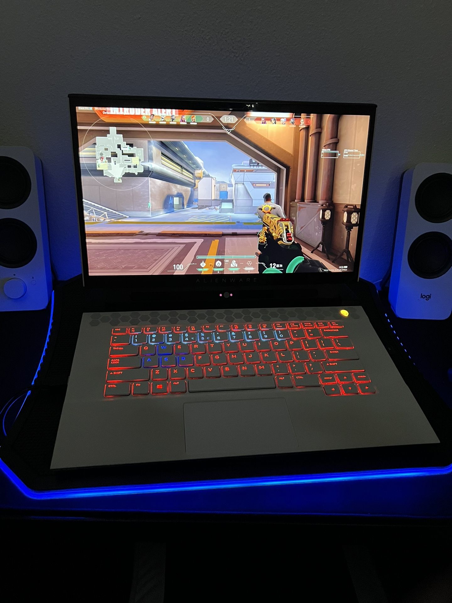 Gaming Laptop GeForce RTX 2060 240 hz 2TB SSD