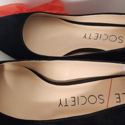 Women's Suede Shoes Size 9.5M New