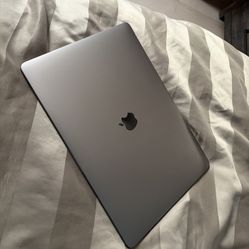 MacBook Pro 2017 (15inch) 