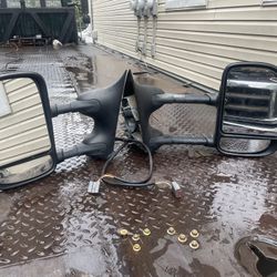 99-07 Ford Super Duty Mirrors  Set of power mirrors 