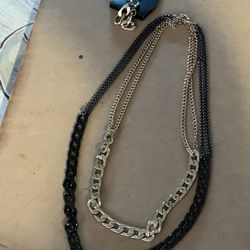 Necklace and earrings set