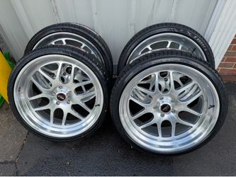 22” Staggered WELD wheels 5x5