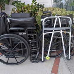 Wheelchair With Foot Rest