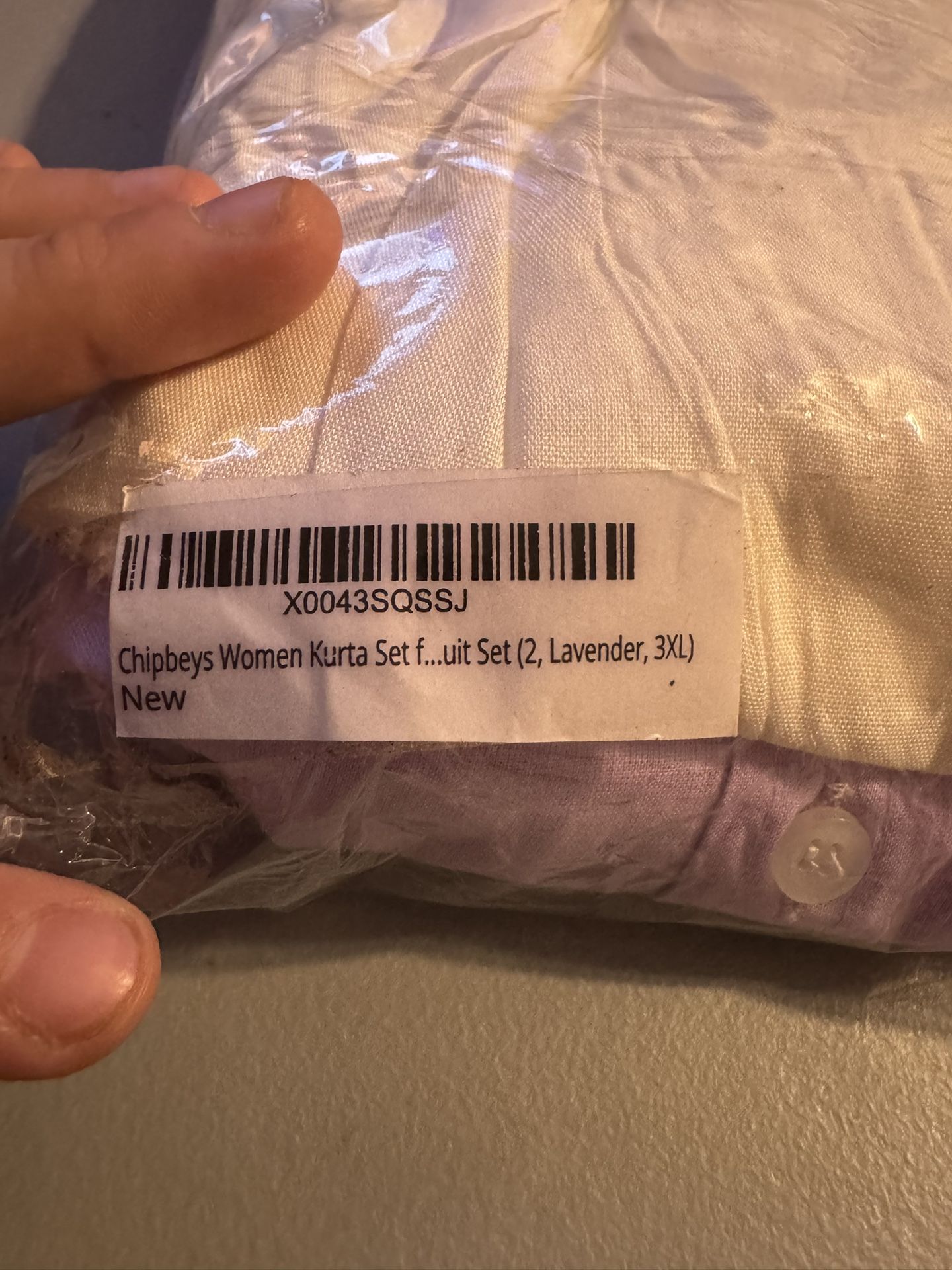 Woman’s 3x Chipbeys Kurta Set - Lavender Top With White Pants 