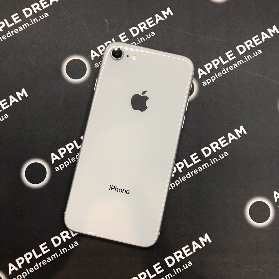 iPhone 8