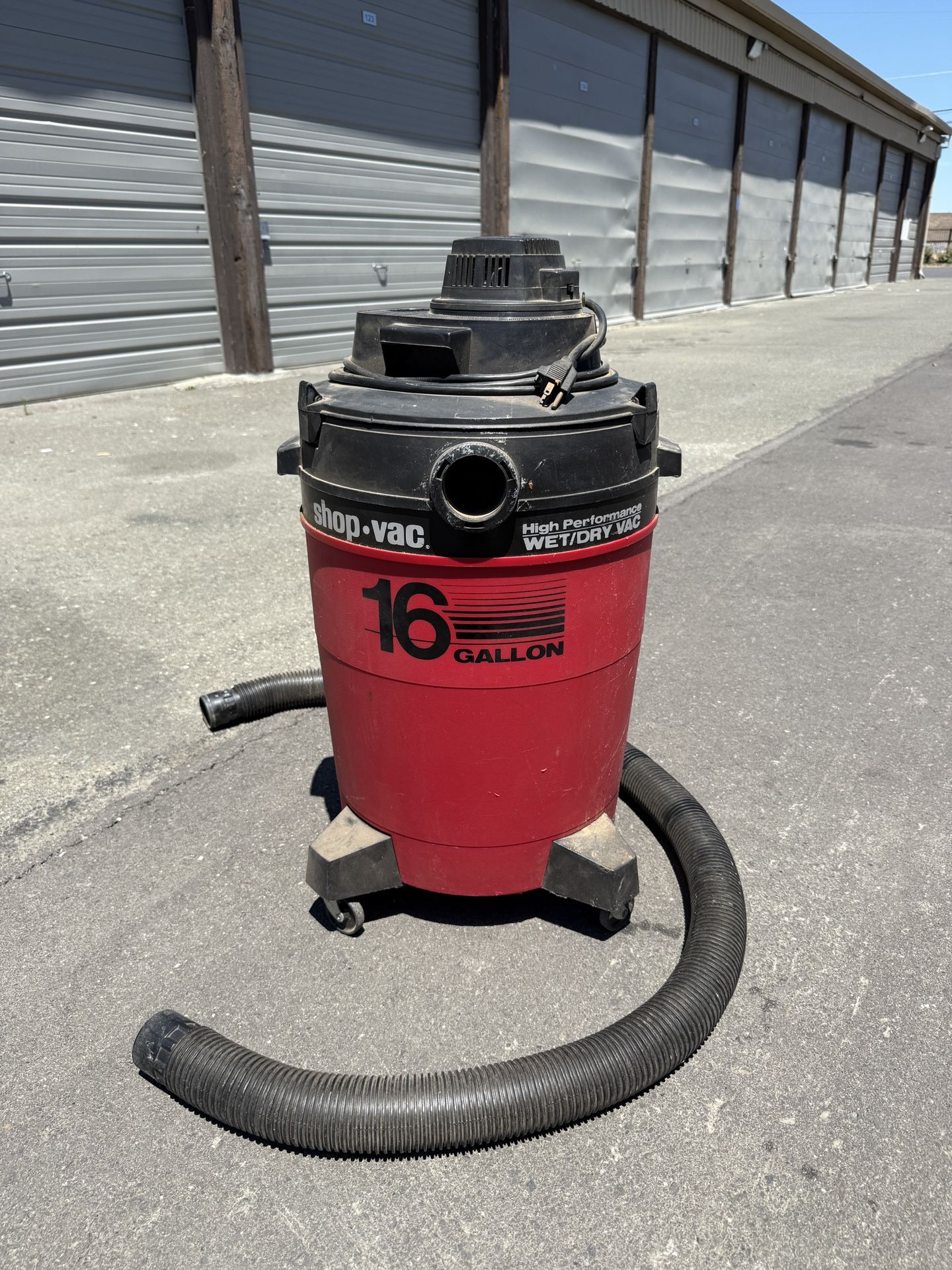 Shop-Vac 16 Gallon Wet/Dry Vacuum – High Performance – Model 8005