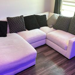 Modern White Sectional - CLEAN $600