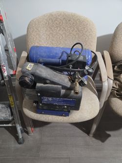 Air Comoresor 8 Gal 1.5 Hp Work Great