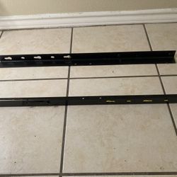 $5 Steel bed frame extension brackets set