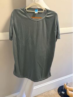 Men Available size medium